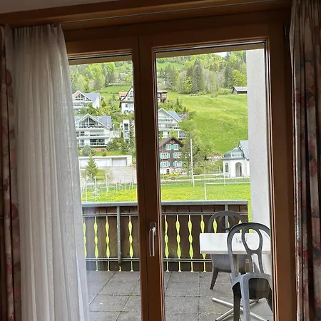 St. Jakob Hostel *